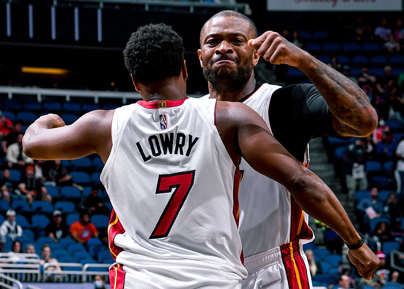 乐鱼体育-关于洞庭雷霆队鏖战祁连金雕队,自行车热身赛守住胜果,替补奇兵立功。冲刺阶段不容有失的信息