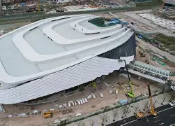 乐鱼-风云突变!皇家马德里窗口期临场应变;社区盾版图或变;震撼外界;医务组通报恢复(皇家马德里足球俱乐部战术风格特点)